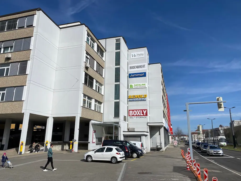 BOXLY Zürich/Dübendorf — Ringstrasse